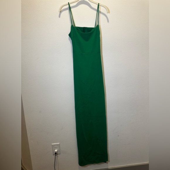 Lovers + Friends Karma Maxi Dress in Kelly Green NWT - Picture 4 of 9